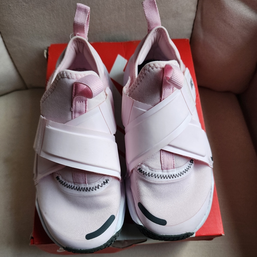 Girls Nike Sneakers